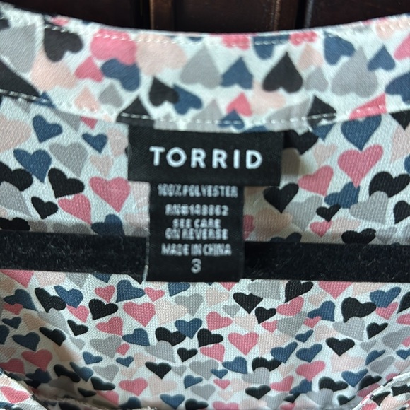 Torrid Heart sleeveless blouse Womens 3 pleated ruffles button down Top sheer - Picture 8 of 11
